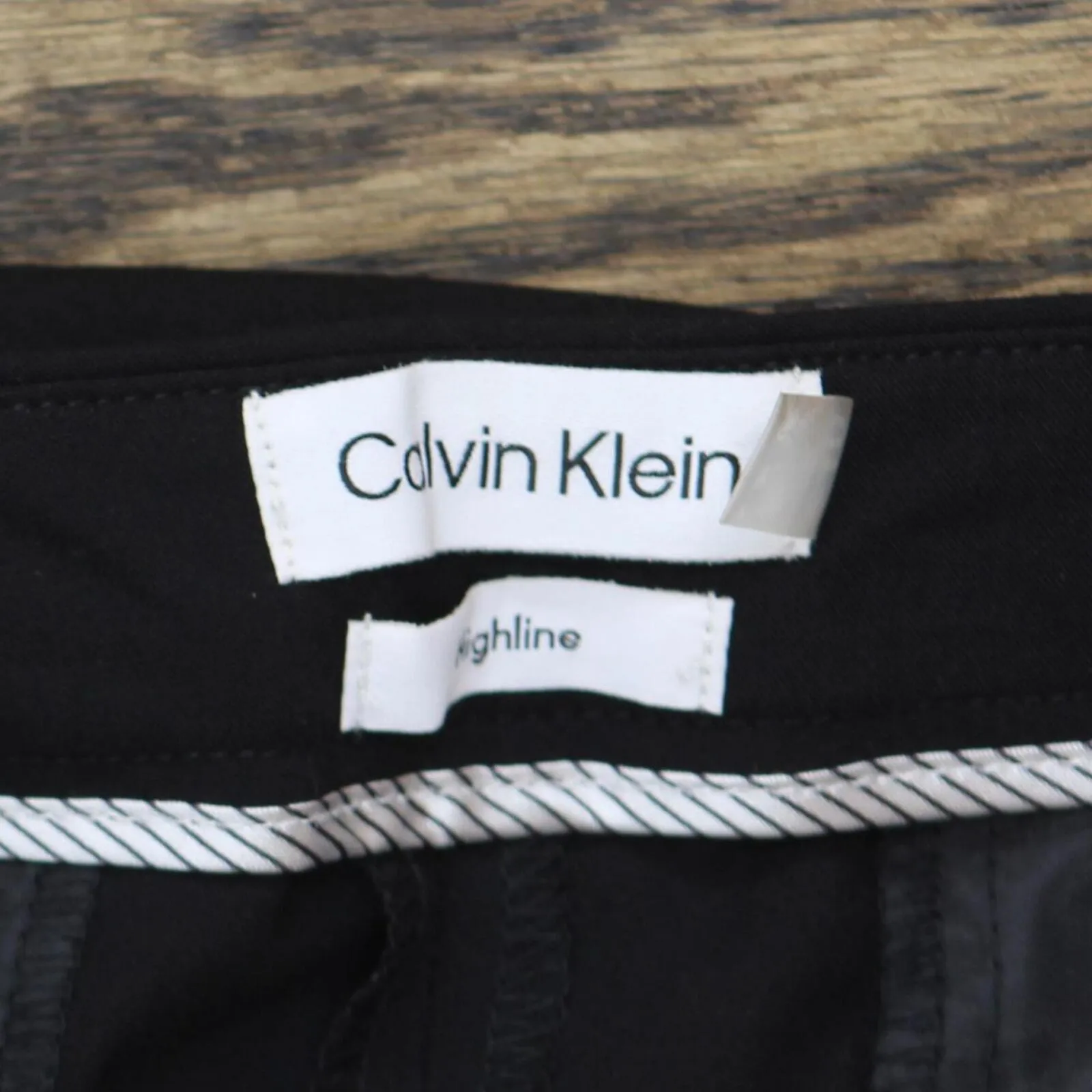 Calvin Klein Women's Highline Ankle Length Pant CSE4841A