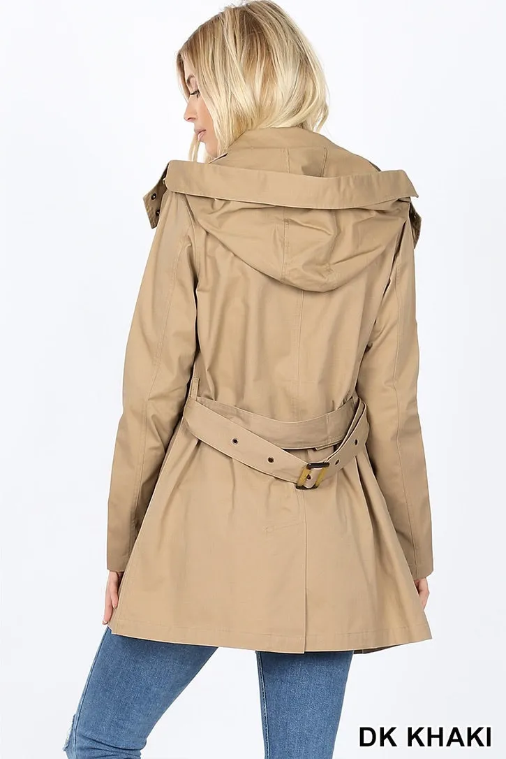 Curvy Straight Classic Trench for the Fall
