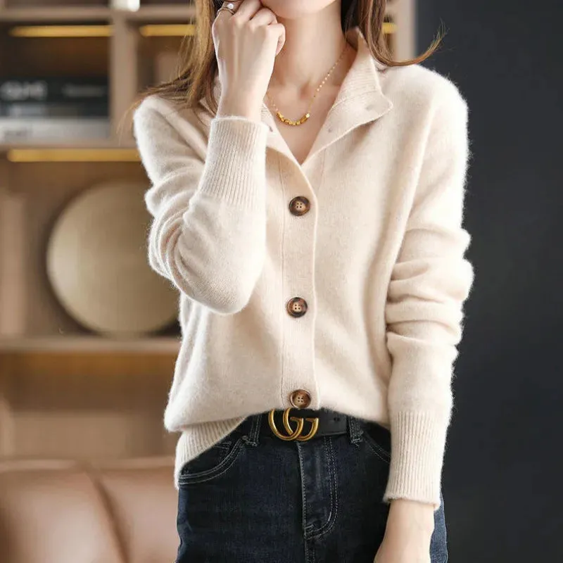 ELARA | Luxe Buttoned Sweater