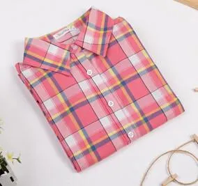 Fashionable Women's Shirt With Long Sleeves & Turn-Down Collar