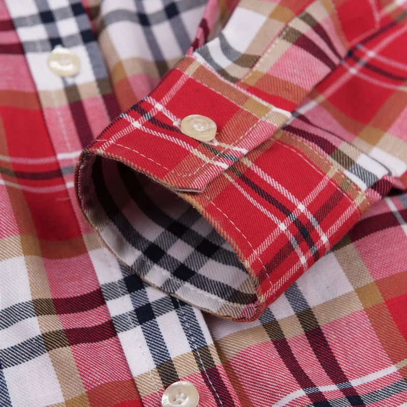 Fashionable Women's Shirt With Long Sleeves & Turn-Down Collar