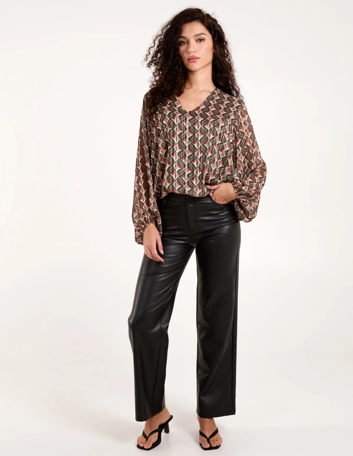 Geometric Print V Neck Bubble Hem Top